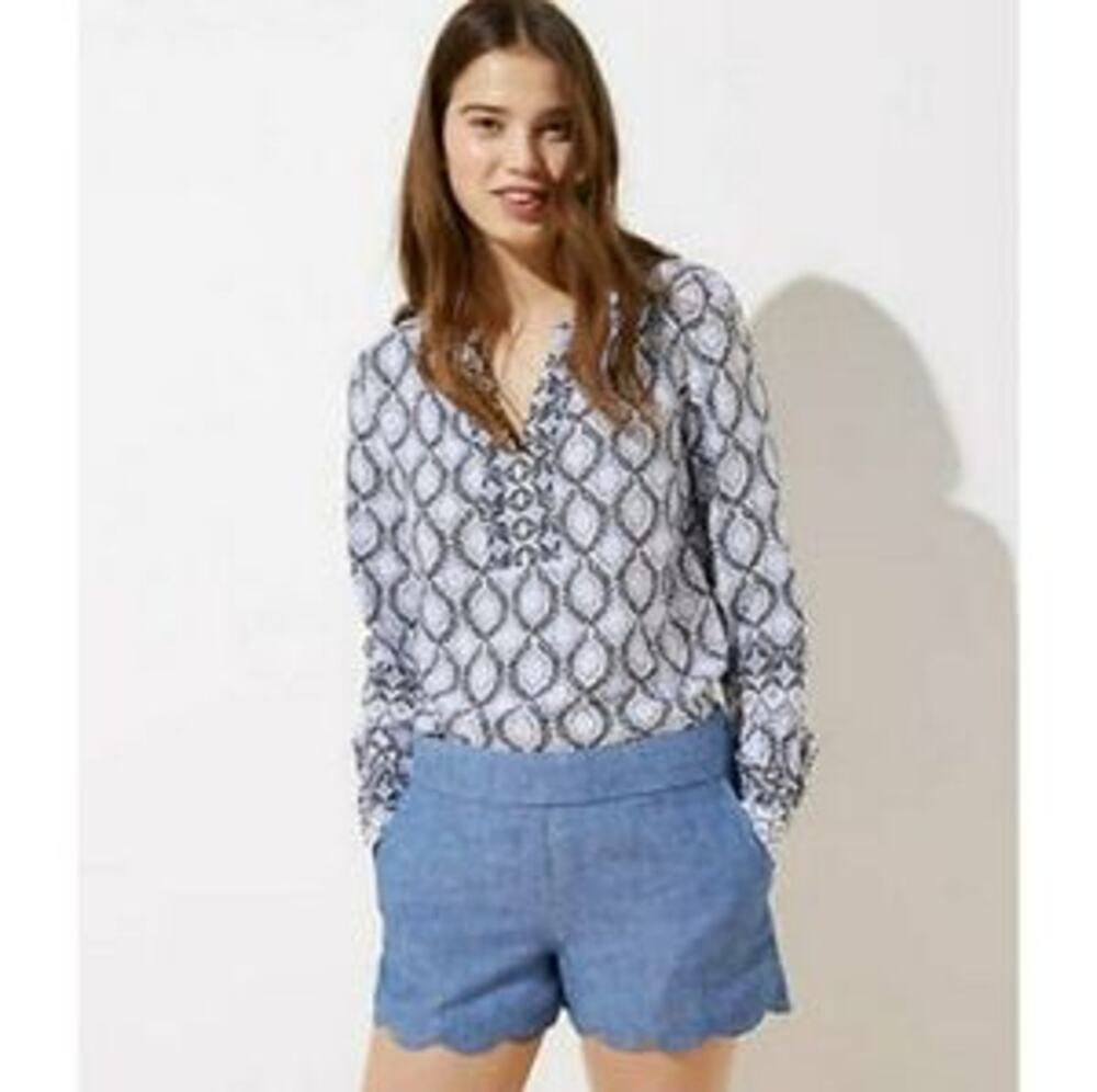 LOFT Blue Scallop Riviera Linen Shorts Size 4